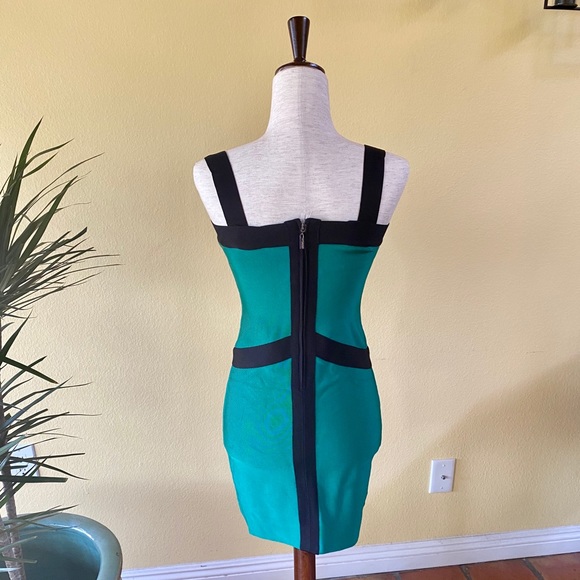 Guess by Marciano, Green & Black, body con dress - Picture 3 of 4